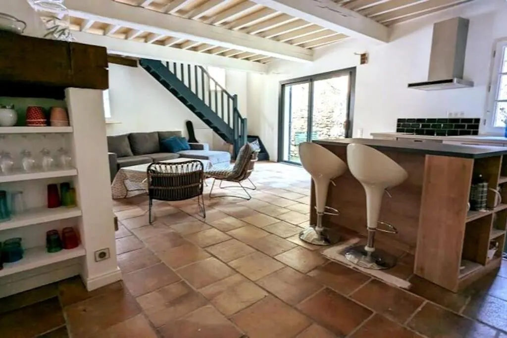 Maison Ange & Lice Pernes-les-Fontaines 0*,